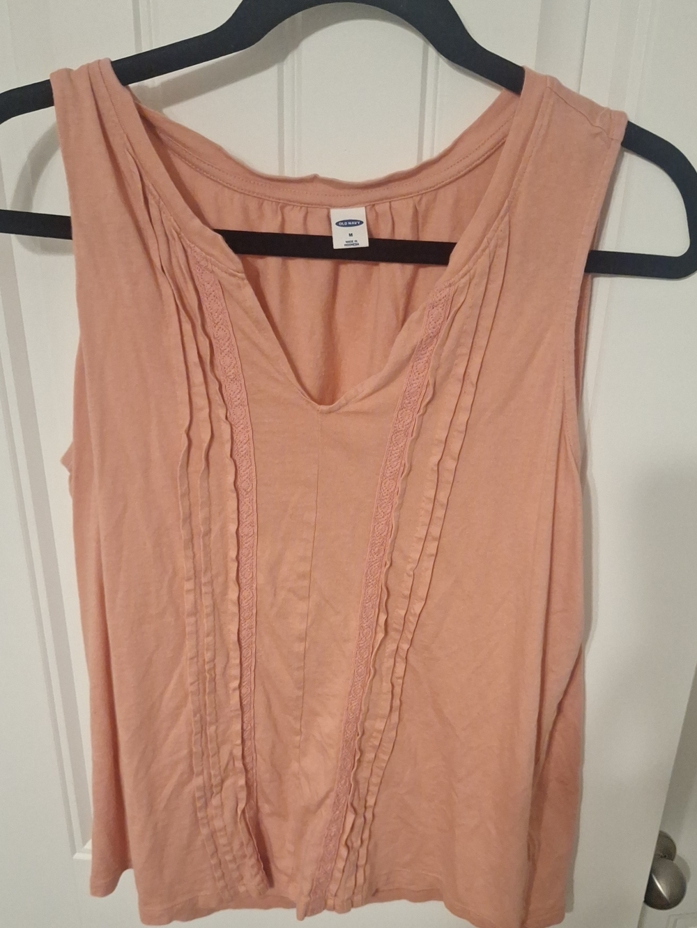 Old Navy Peach V-Neck Sleeveless Pintuck Top